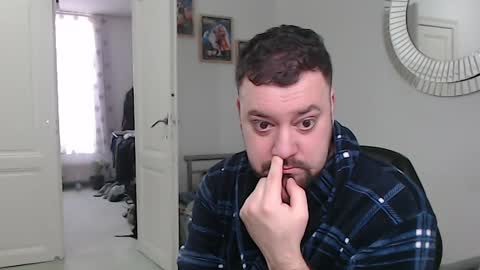 Snapshot of brucemf chatting on 4, 2, 2025 Bruce online show from 4, 2, 2025