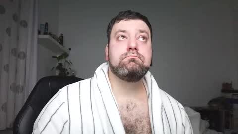 Snapshot of brucemf chatting on 21, 11, 2025 Bruce online show from 21, 11, 2025