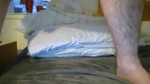 Snapshot of bruhhhh1992 chatting on 10, 4, 2026 hardForYou hard new cum finger online show from 10, 4, 2026