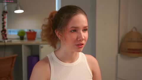 Snapshot of brunaeveritt chatting on 15, 7, 2026 Tess online show from 15, 7, 2026
