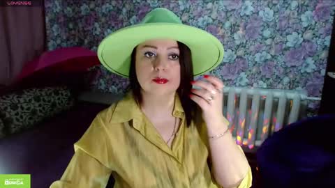 Snapshot of brunette7786 chatting on 25, 4, 2026 Julia online show from 25, 4, 2026