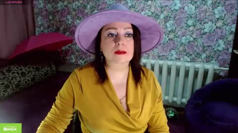 Snapshot of brunette7786 chatting on 9, 5, 2026 Julia online show from 9, 5, 2026