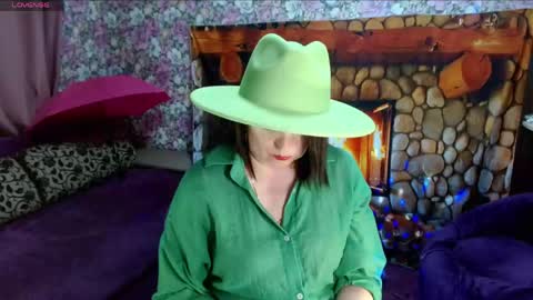 Snapshot of brunette7786 chatting on 20, 5, 2026 Julia online show from 20, 5, 2026