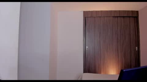 Snapshot of brunnahart chatting on 2, 10, 2025 online show from 2, 10, 2025