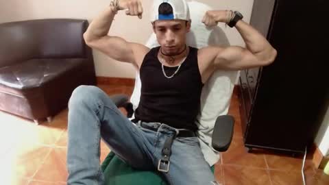 Snapshot of brunocuttie94 chatting on 10, 5, 2026 Join my fan club here 150 tokens a month online show from 10, 5, 2026