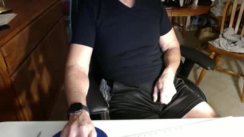 Snapshot of brussells chatting on 17, 12, 2024 Brussells online show from 17, 12, 2024