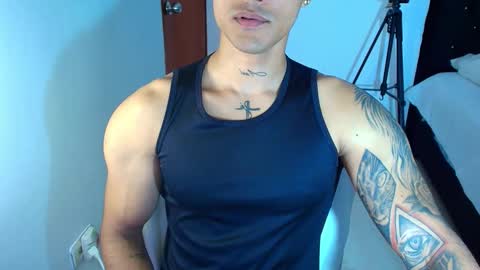 Snapshot of bryan_boy_ chatting on 18, 10, 2025 bryan online show from 18, 10, 2025