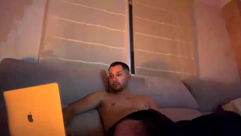 yourteddy online show from 3, 12, 2024