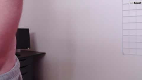 Snapshot of bt5002 chatting on 4, 1, 2025 BT online show from 4, 1, 2025