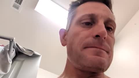 Snapshot of btownstud chatting on 17, 4, 2026 btownstud online show from 17, 4, 2026