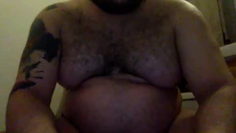 Snapshot of bttmchub98 chatting on 8, 3, 2025 bttmchub98 online show from 8, 3, 2025