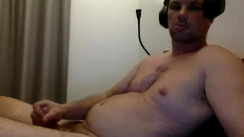 Snapshot of bubba2401 chatting on 30, 6, 2026 Hardausbloke online show from 30, 6, 2026