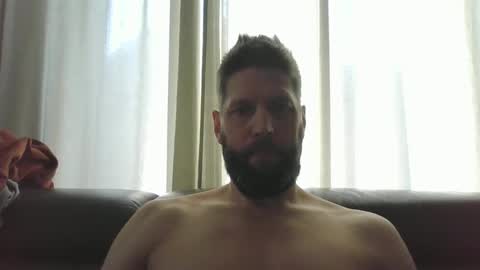 bubblebee1982 online show from 19, 2, 2025