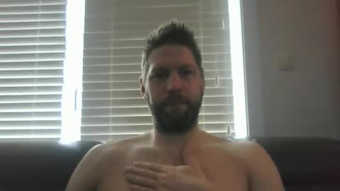 bubblebee1982 online show from 23, 2, 2026