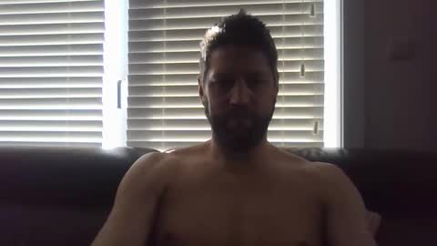 bubblebee1982 online show from 5, 3, 2026