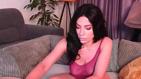 MayaCroft online show from 6, 10, 2025