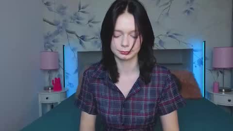 Leona online show from 8, 2, 2026