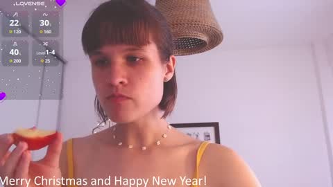 Snapshot of buckwheat_queen chatting on 28, 12, 2024 Mira online show from 28, 12, 2024