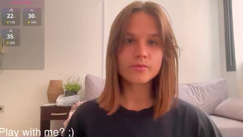 Snapshot of buckwheat_queen chatting on 24, 10, 2025 Mira online show from 24, 10, 2025