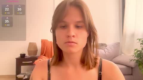 Snapshot of buckwheat_queen chatting on 13, 11, 2025 Mira online show from 13, 11, 2025