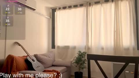 Snapshot of buckwheat_queen chatting on 26, 11, 2025 Mira online show from 26, 11, 2025