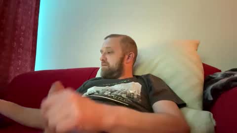 budgie1095 online show from 16, 1, 2025