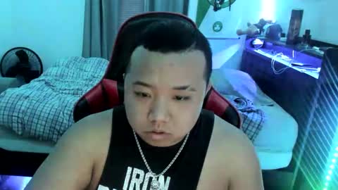 buffsexyman24 online show from 24, 2, 2025