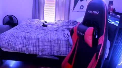 buffsexyman24 online show from 27, 2, 2025