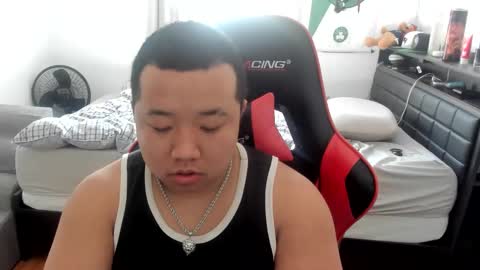 buffsexyman24 online show from 9, 3, 2025