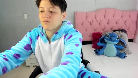 Snapshot of bug2025 chatting on 8, 10, 2025 bug2025 online show from 8, 10, 2025