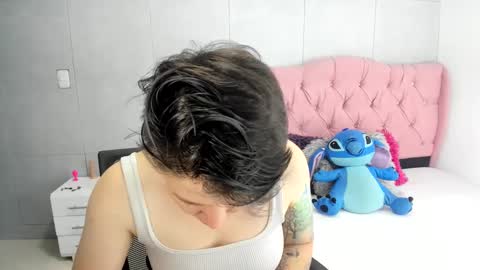 Snapshot of bug2025 chatting on 9, 10, 2025 bug2025 online show from 9, 10, 2025