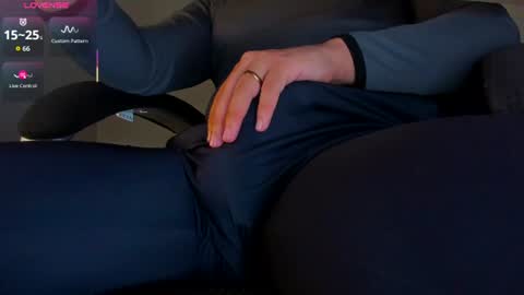 Snapshot of bulgeart chatting on 9, 7, 2026 John online show from 9, 7, 2026
