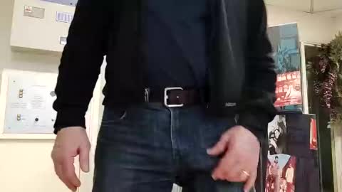 Snapshot of bulkyboners chatting on 23, 2, 2025 ejaculation for 250 online show from 23, 2, 2025