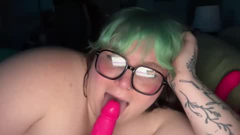 Snapshot of bumblebeebuzzer chatting on 19, 2, 2025 bumblebeebuzzer online show from 19, 2, 2025