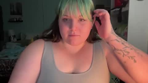 Snapshot of bumblebeebuzzer chatting on 22, 2, 2025 bumblebeebuzzer online show from 22, 2, 2025