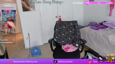 Snapshot of bunnycheekz chatting on 11, 5, 2026 Tokki bunny online show from 11, 5, 2026