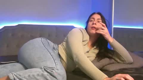 bunnyela online show from 1, 2, 2026