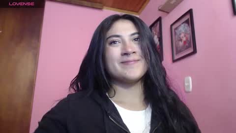 bunnyEmilyR0s33 online show from 5, 11, 2025