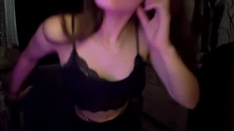 Snapshot of bunnytrussel chatting on 20, 6, 2026 Bella online show from 20, 6, 2026