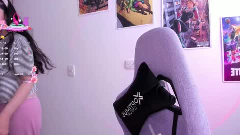 Snapshot of bunnyy09 chatting on 10, 2, 2025 Jess online show from 10, 2, 2025