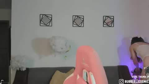 Im Val Welcome to my room My instagram Bubble cosmic online show from 4, 3, 2026