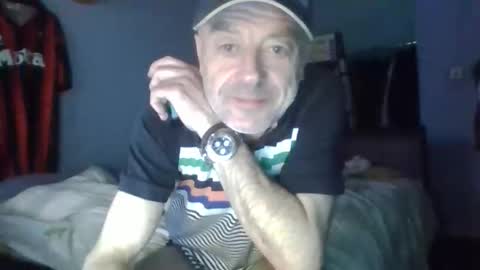 Snapshot of burnleyguy1977 chatting on 8, 5, 2026 burnleyguy1977 online show from 8, 5, 2026