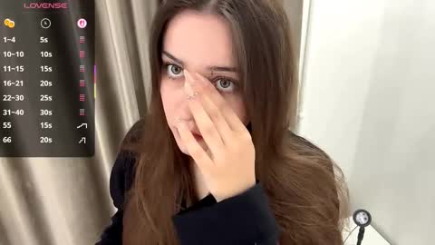 Snapshot of bushihugs chatting on 7, 10, 2025 Hexy online show from 7, 10, 2025