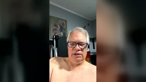 Snapshot of busterhyman22 chatting on 29, 4, 2026 busterhyman22 online show from 29, 4, 2026