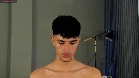 Buster independent model online show from 17, 1, 2025