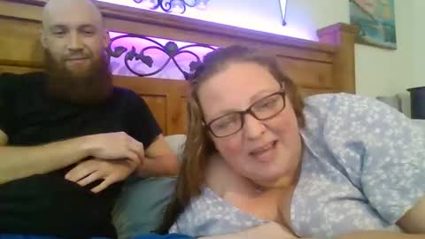 Snapshot of bustibambi chatting on 6, 5, 2026 bustibambi online show from 6, 5, 2026