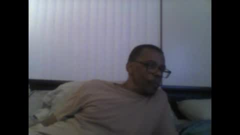 Busturgutzgd1 online show from 10, 12, 2024