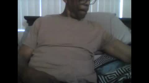 Busturgutzgd1 online show from 25, 12, 2024