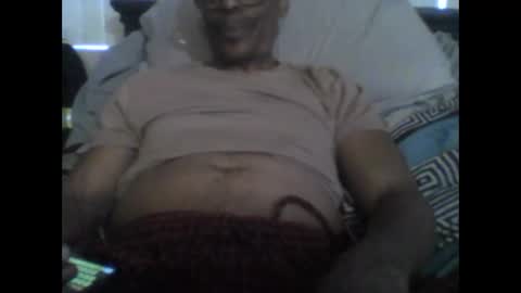 Busturgutzgd1 online show from 25, 12, 2024