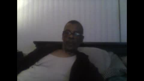 Busturgutzgd1 online show from 10, 2, 2025